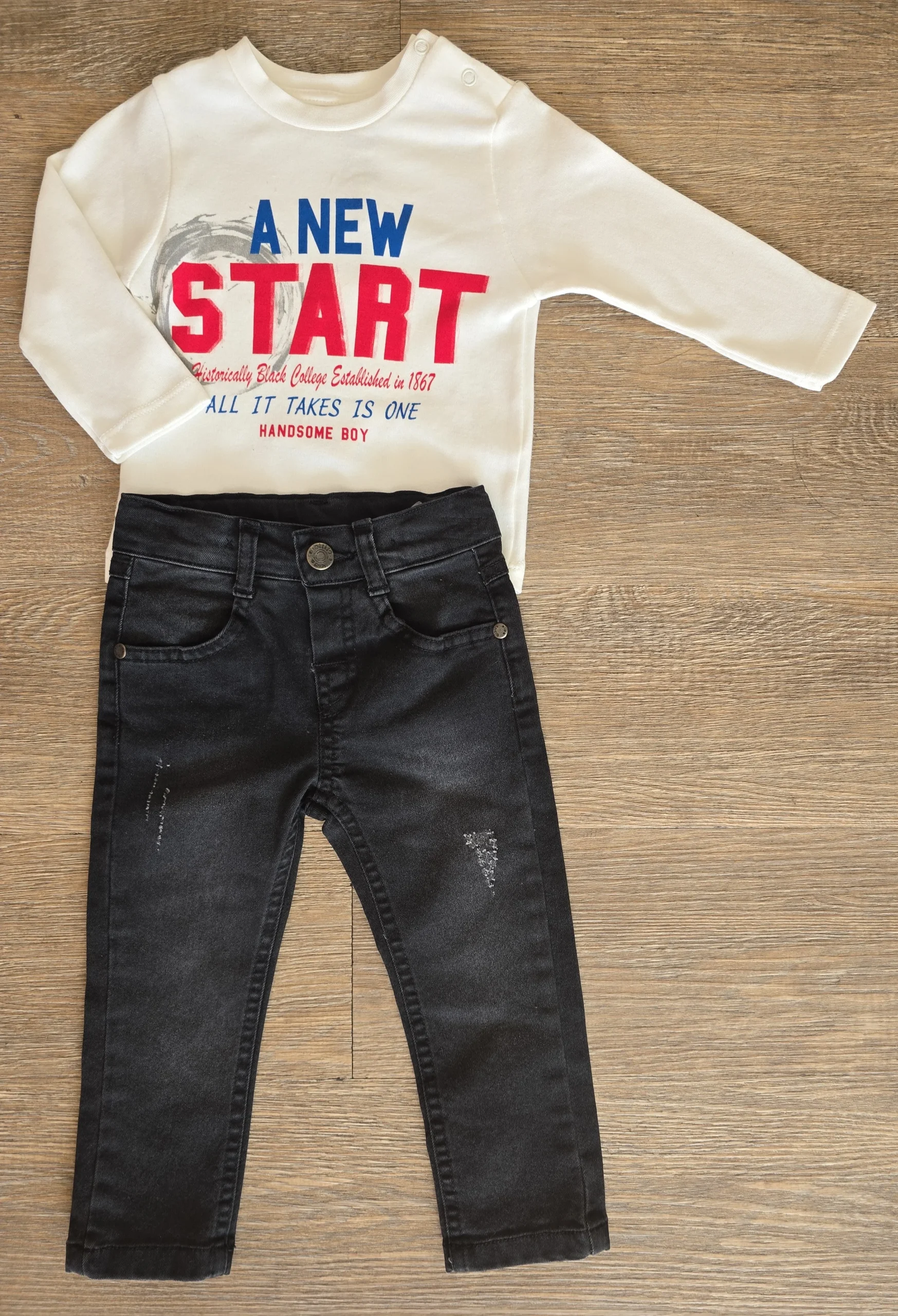 Ensemble bébé garçon tee-shirt manches longues & jean noir taille 12 mois ref 2705 – Image 2