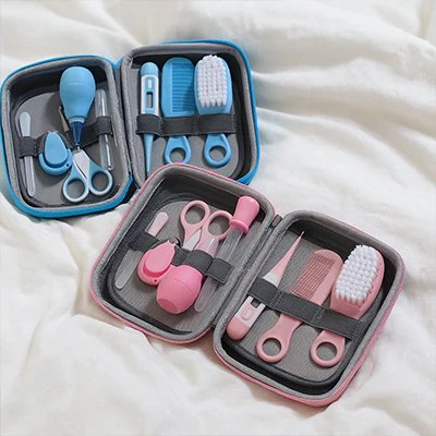 Trousse de Soin Bébé Kit Hygiène 8-en-1 | Le Kit'Soins™