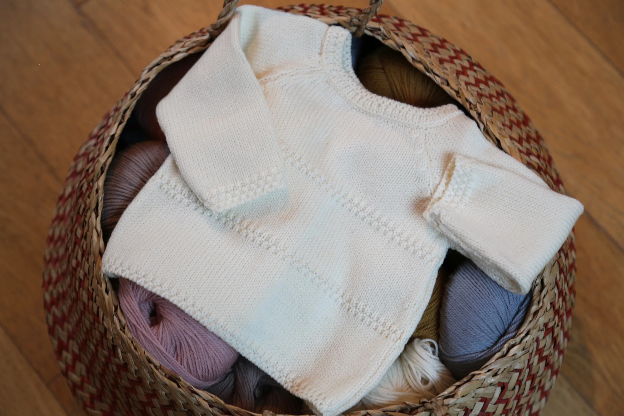 Coffret Complicité – deux brassières bébé en laine mérinos – Image 5