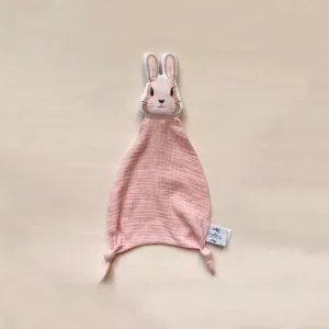 Doudou Lapin en double gaze rose blush personnalisable